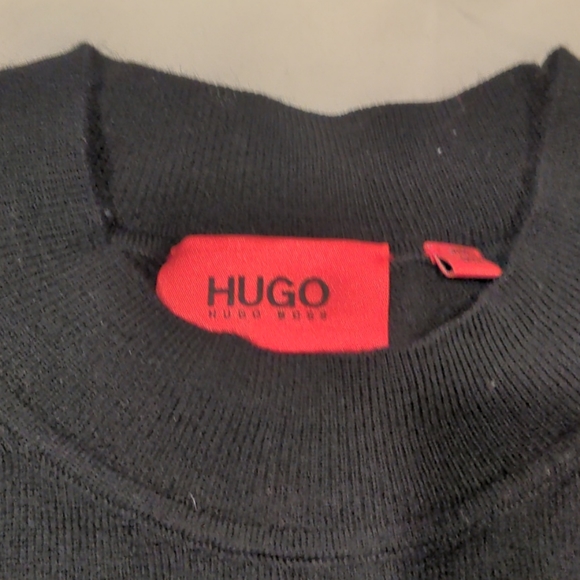 Hugo Boss sweater - Picture 2 of 2